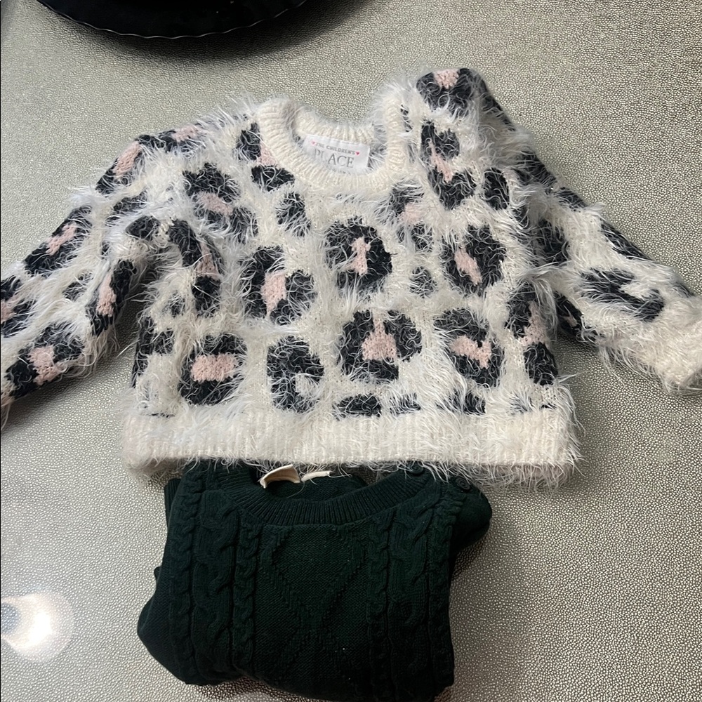 GAP Fuzzy Leopard Print Sweatshirt - Pink, Black, White